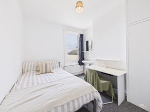 Photo 16- click for photo gallery